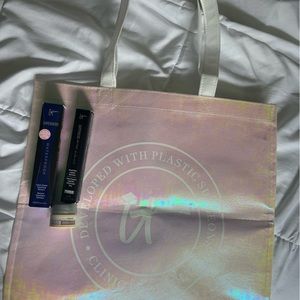 It cosmetics bundle - all brand new!